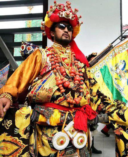 康巴汉子是指哪个地区的男人