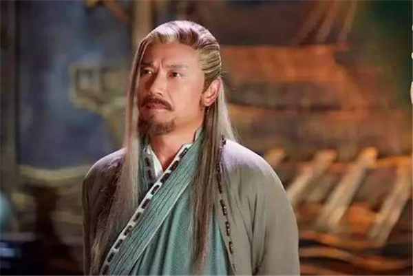 黄蓉洪七公的关系