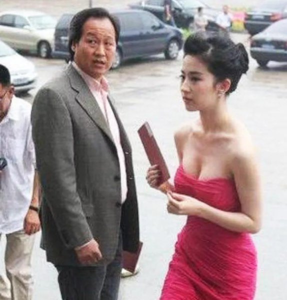 陈金飞结过几次婚