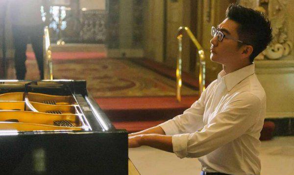 钢琴家赵胤胤的个人资料