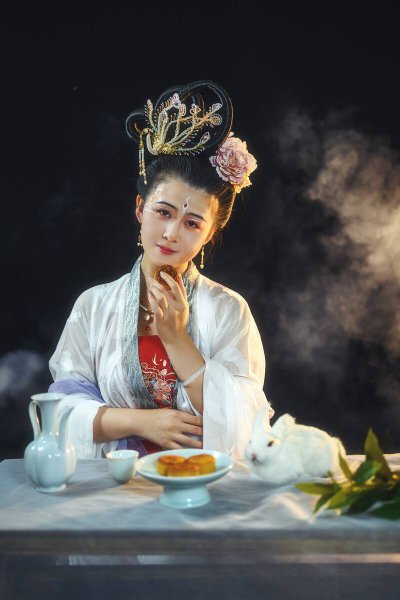 嫦娥奔月真实的故事