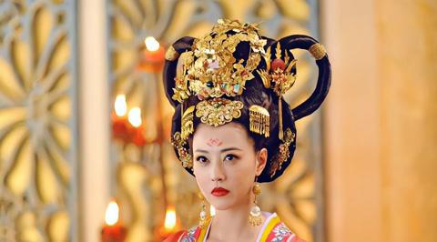 武则天多大年龄登上皇位的