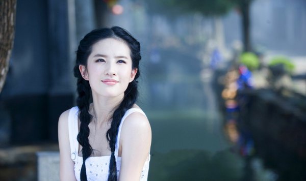 刘亦菲到底是什么国籍