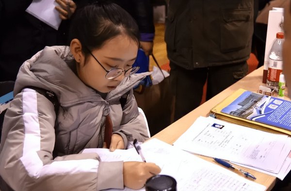 哪些大学考研不需要学位证书