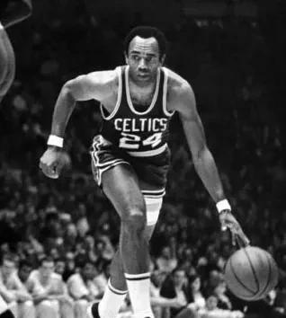 24号球衣是谁穿的