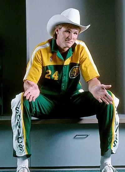 24号球衣是谁穿的