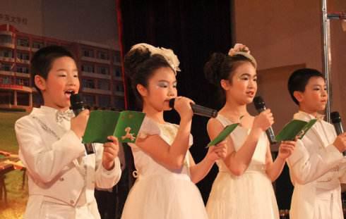 小孩学主持人最佳年龄