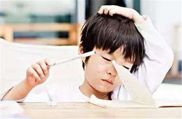 填鸭式教育是什么意思