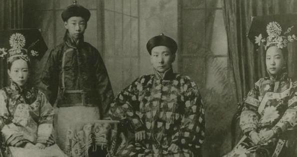 贝勒爷是皇上的什么人