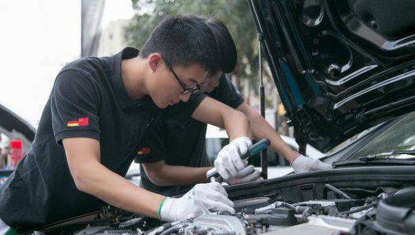 怎样判断火花塞该换了