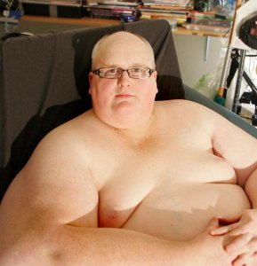 世界上最胖的人是谁. 世界上最胖第一名的人长什么样子