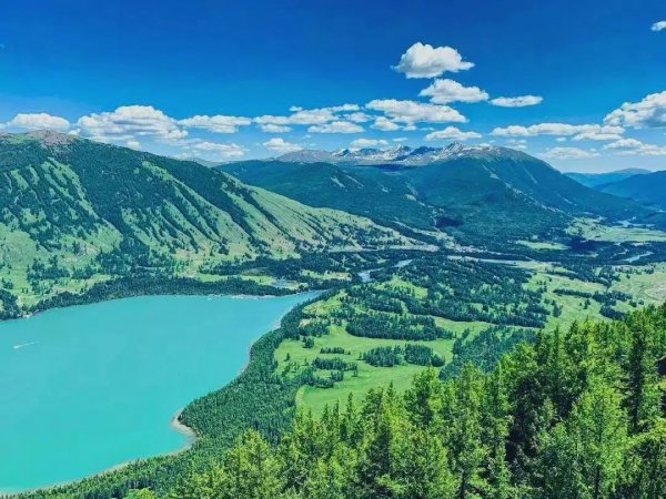 新疆的旅游景点有哪些