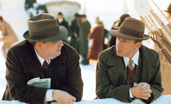 海上钢琴师不去找女孩的原因