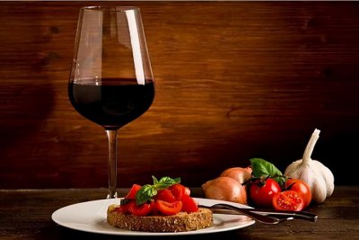 未开封红酒可以放几年 有保质期的红酒吗能存放多久时间