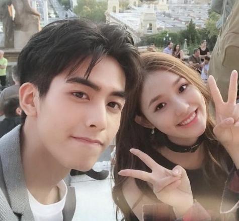 颜人中林允是恋爱关系吗