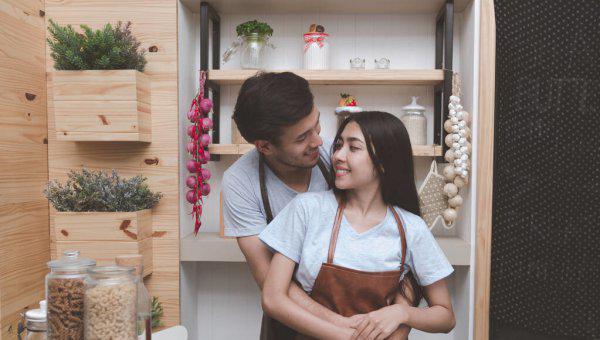 订婚后可以同居吗