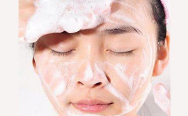 只涂隔离霜需要卸妆吗