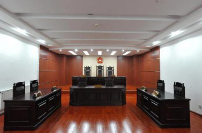 法院的法官是干什么的职位 法官的具体职责和工作内容