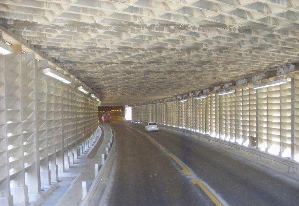 苏伊士运河是哪两个洲的分界线