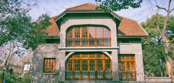 中国上海哪个区最繁华