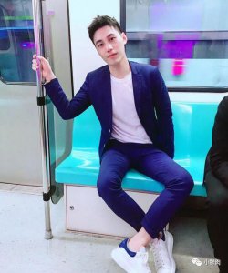 地铁司机工资一般多少钱 开地铁工作的司机工资高不高