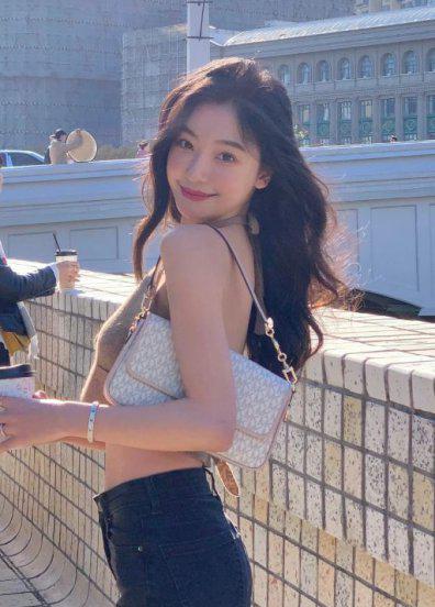 马思唯前女友易梦玲