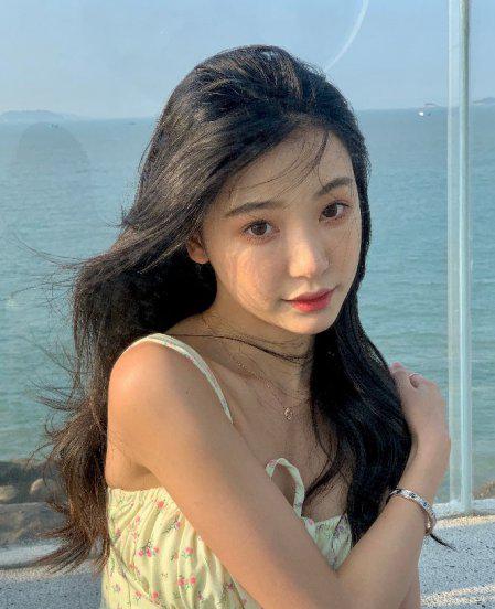 马思唯前女友易梦玲