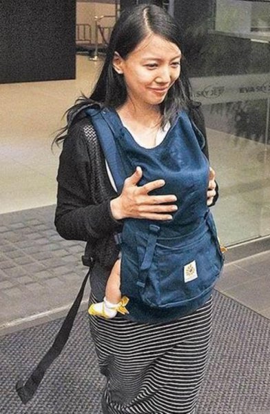 李靓蕾怎么认识王力宏恋爱