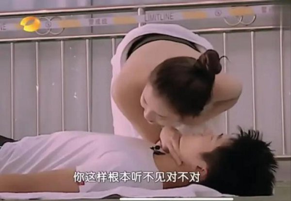 佟梦实和宋妍霏找感觉