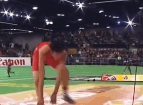 张国伟龙吸水视频