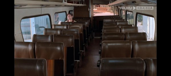 楚门的世界妻子叠手指什么意思