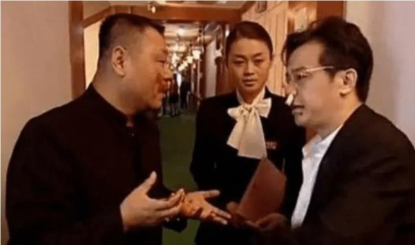 为什么关婷娜说她是本山座驾