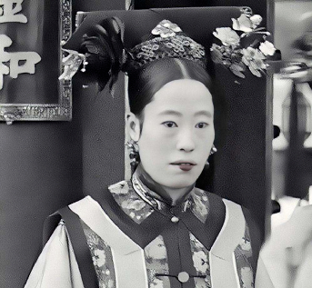 婉容皇后的照片