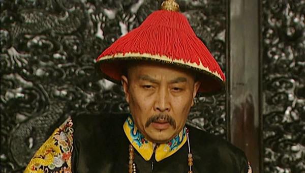 雍正王朝的图里琛是几品官职