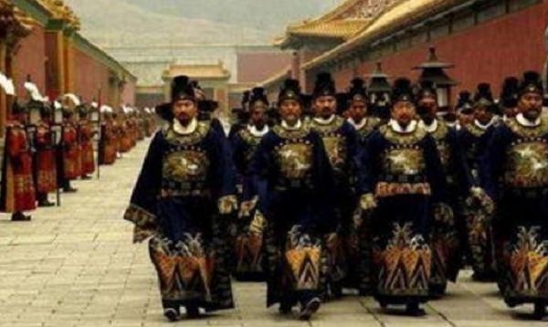 朱厚照的父亲是谁