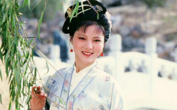 红楼梦中木石前盟是指谁和谁