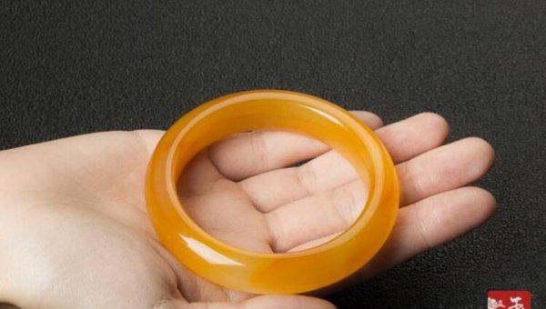 黄龙玉是什么玉是好玉吗