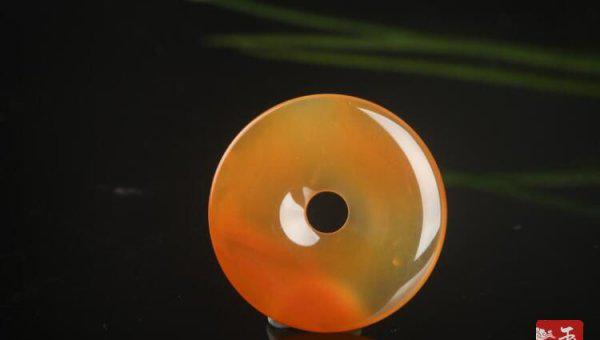 黄龙玉是什么玉是好玉吗