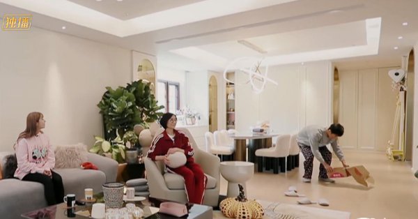 演员姜潮是不是富二代