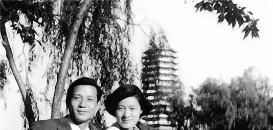 洪晃是谁的女儿