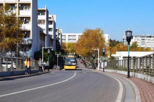 南京师范大学是几本