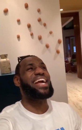 詹姆斯taco tuesday