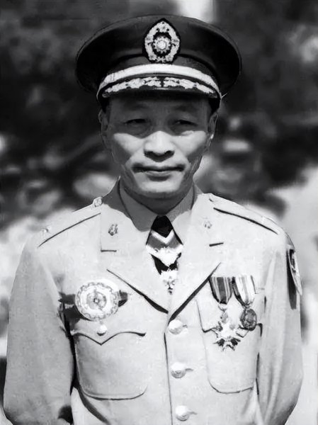 潜伏大结局是什么