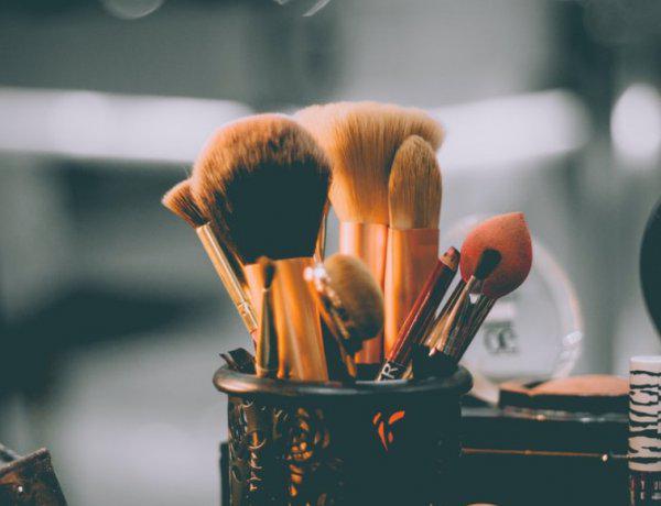 妆前乳是在化妆的哪个步骤使用