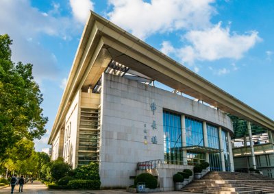 上海大学是985还是211 上海大学算名牌大学吗