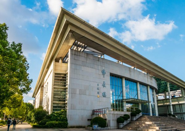 上海大学是985还是211