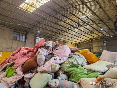 废旧衣服回收厂家多少钱一斤 废旧衣服回收多少钱