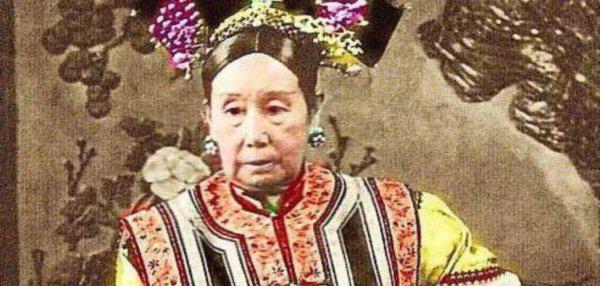 圣母皇太后的地位怎么样