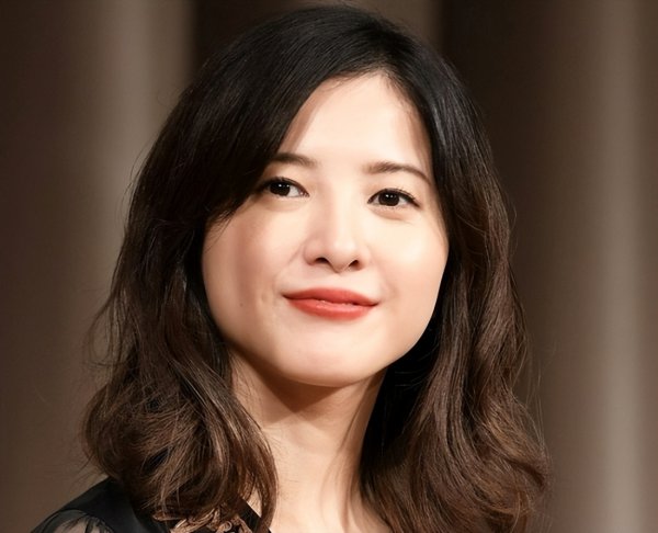 长头发怎么扎好看