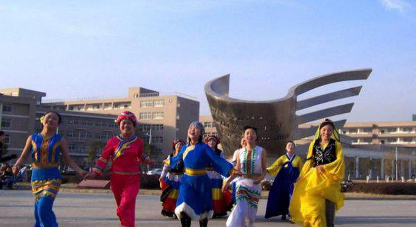 中南民族大学是211还是985